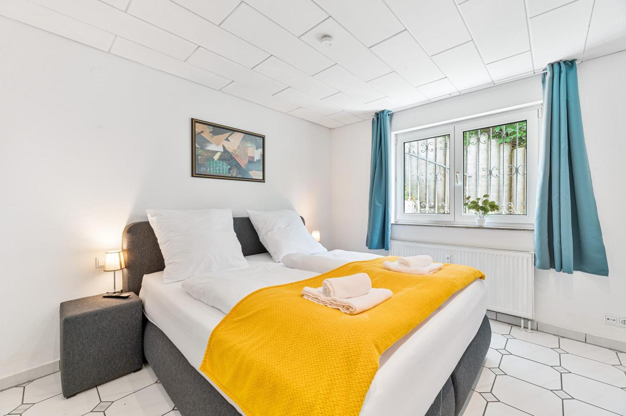 Sunshine - 4 Personen Airport Messe Mit Tg-Garage Apartment Ostfildern Exterior photo